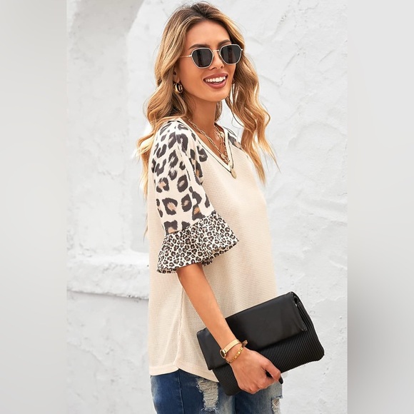 MyKrazyTees
Women V Neck Leopard Raglan - Picture 6 of 10